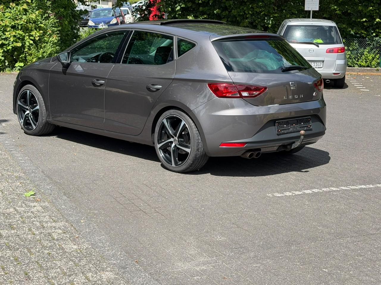 Seat Leon FR Klima Einparkhilfe Schiebedach el.