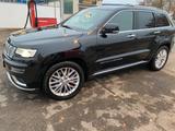Jeep Grand Cherokee Summit 3.0 V6 184 kW Standheizung - Jeep Grand Cherokee mit Diesel-Antrieb: Standheizung