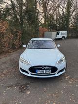 Tesla Model S 85D -free Supercharger sc01 Top Zustand  - Tesla aus 2015