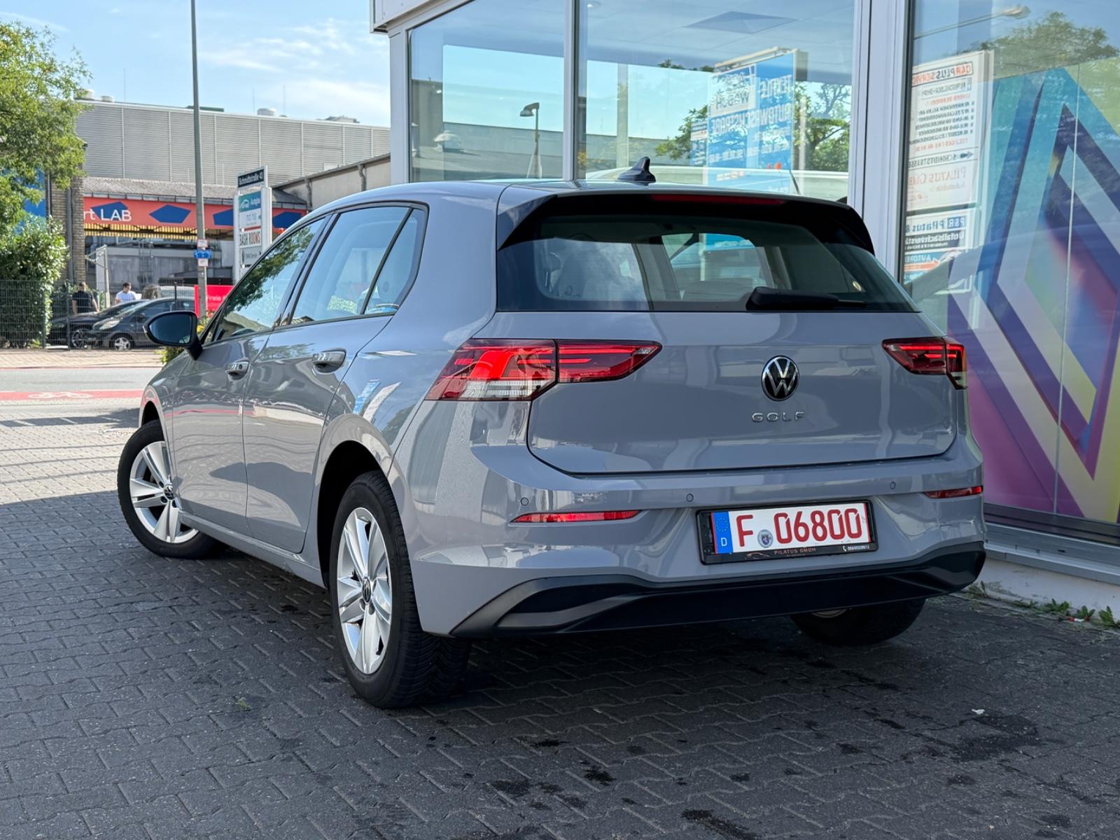 Volkswagen Golf VIII Lim. Life LED/Navi/Kamera/SitzHz/ACC, миниатюра 4