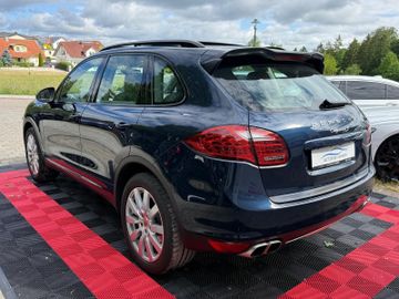 Porsche Cayenne - 11