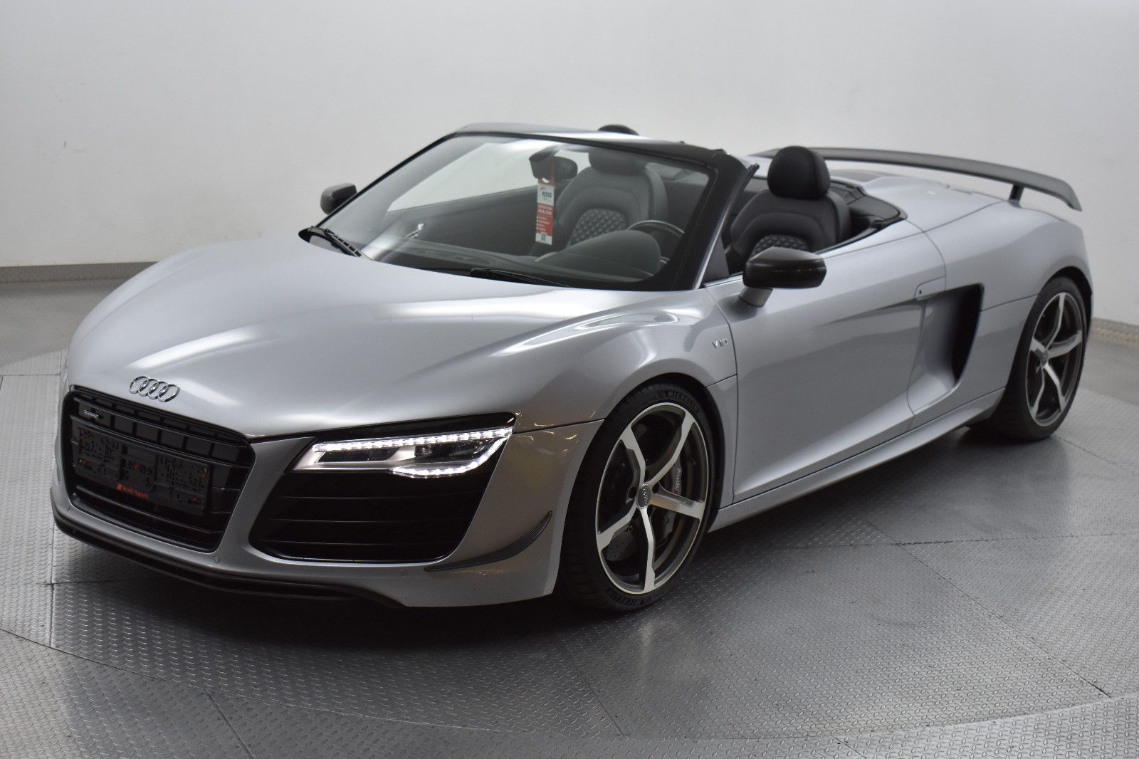AUDI R8 Spyder V10 5.2FSI quatt LMited Edition 04/30 - Image 3