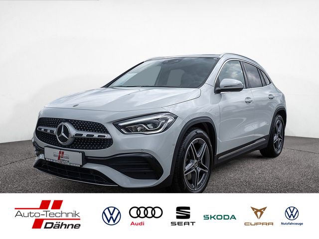 MERCEDES-BENZ GLA 250 AMG Line 4MATIC PTS KAMERA NAVI LED PANO