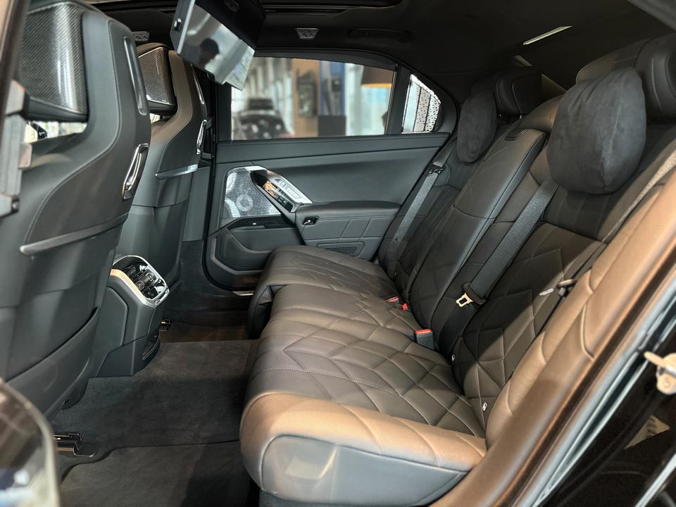 BMW 740d xDrive Limousine