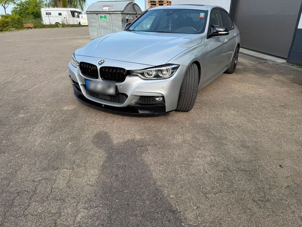Image of BMW 330