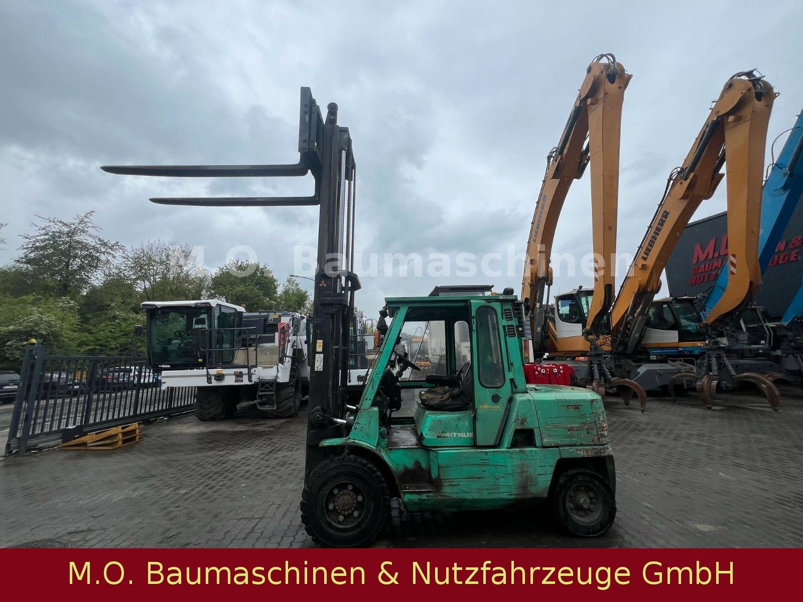 Fahrzeugabbildung Mitsubishi FD 50 K -2 / 5t / 3,80 m / Duplex / SS