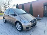Mercedes-Benz A 180 Automatik*2.Hd*Sitzheizung*12 Mon Garantie - gebrauchte Mercedes-Benz A 180 aus dem Jahr 2006