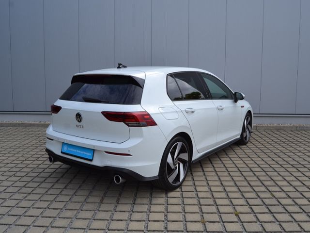 Golf VIII GTI 2.0 TSI DSG 18-ZOLL+SFW/LED/NAVI+V