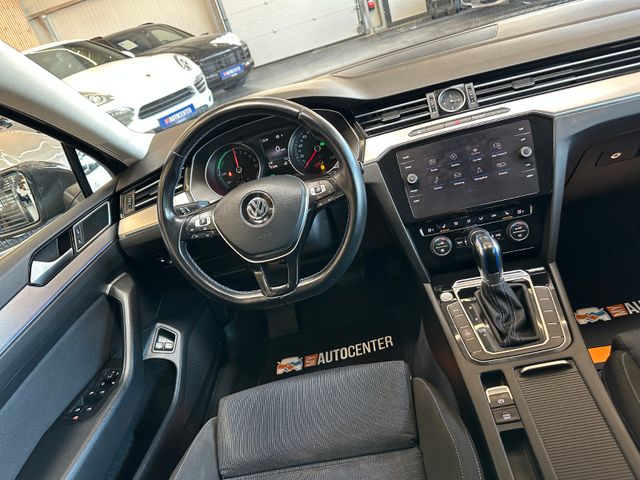 Volkswagen Passat Variant GTE *ACC*Keyless*NAVI*Kamera*
