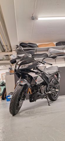 Aprilia Tuono 125 ABS Grau - New Ride- sofort!