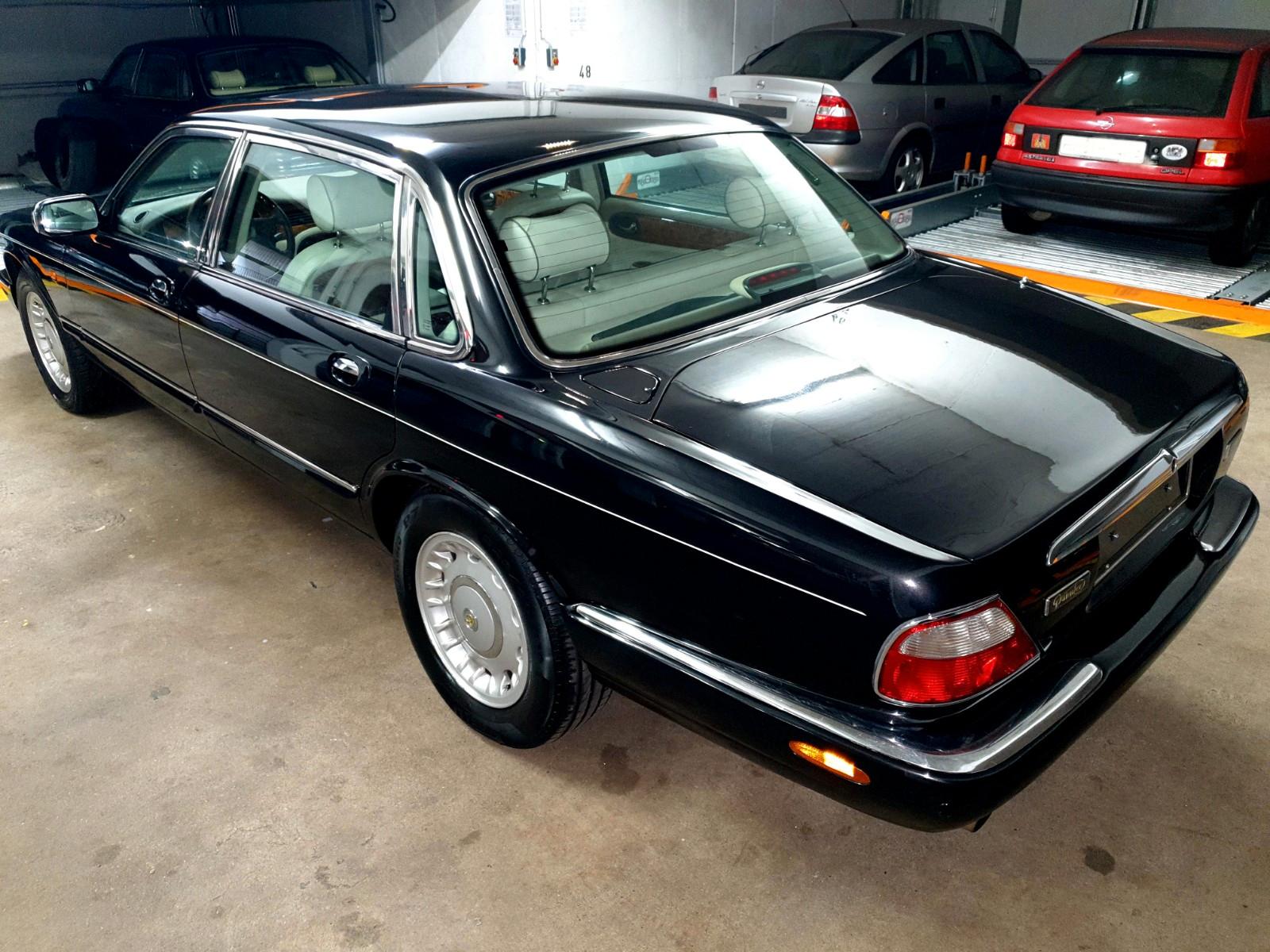 Jaguar Daimler V8 Limousine lang *letzte Version 2002