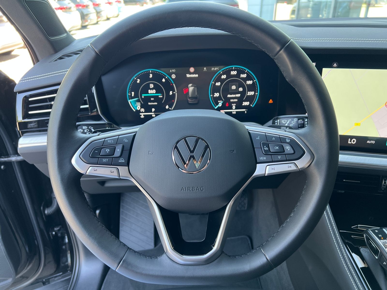 Fahrzeugabbildung Volkswagen Touareg 3.0 TDI 4MOTION *AHK, Luft, Leder, ACC,