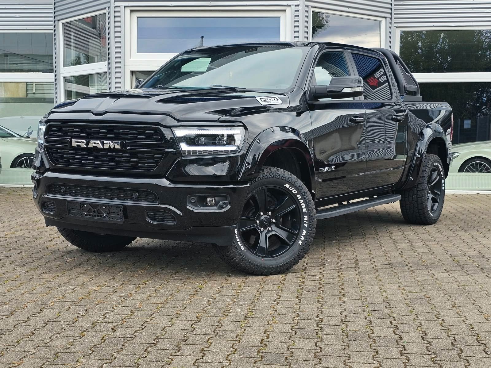 Dodge RAM - 1