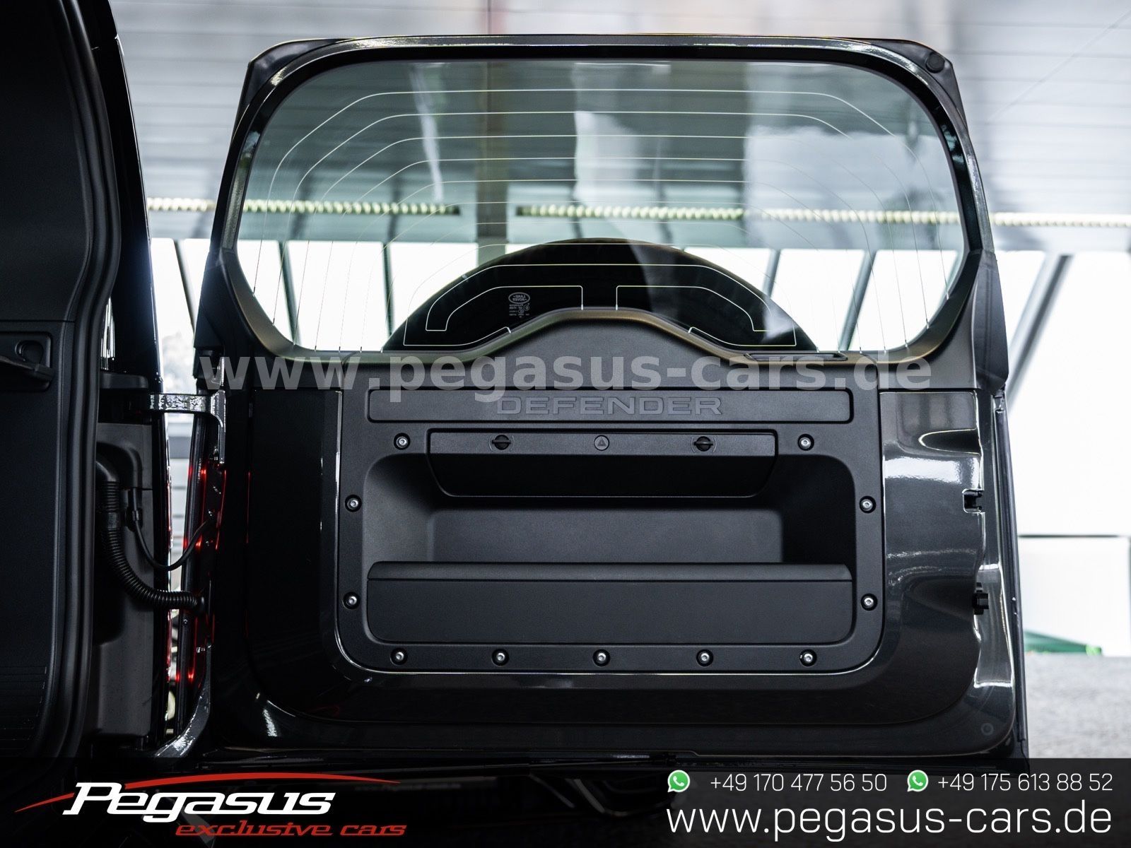 LAND ROVER Defender - 29