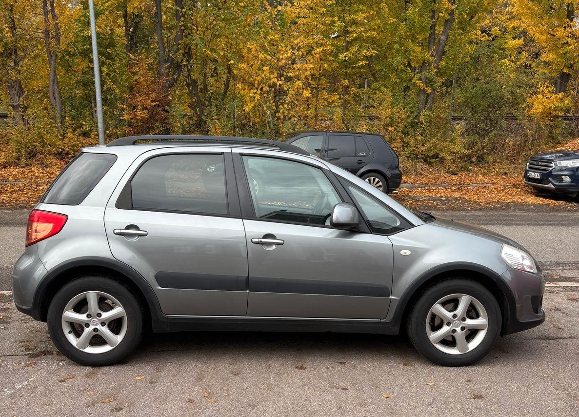 Suzuki SX4 1.6 VVT 2WD Comfor*KLIMA*SITZHEIZUNG*TÜV-NEU