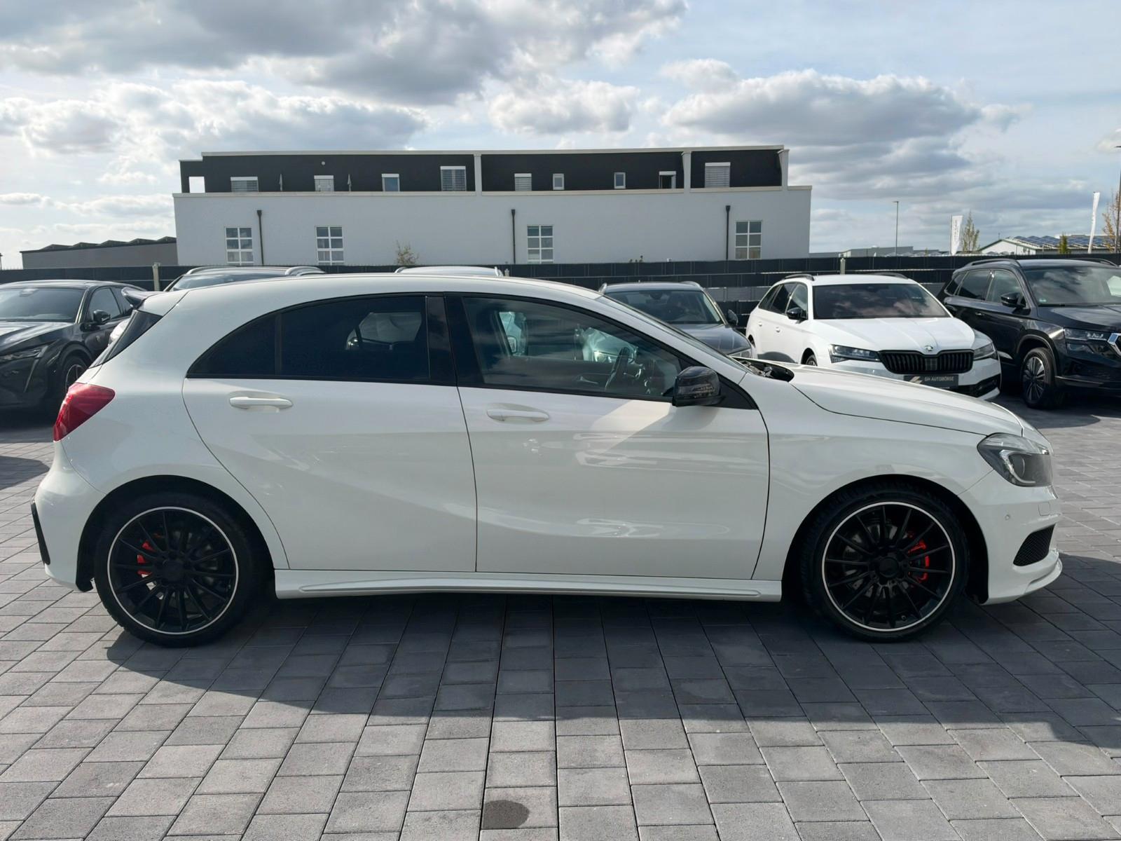 Mercedes-Benz A 180 AMG-LINE A45 UMBAU*NAVI*SZHZ*BI-XENON