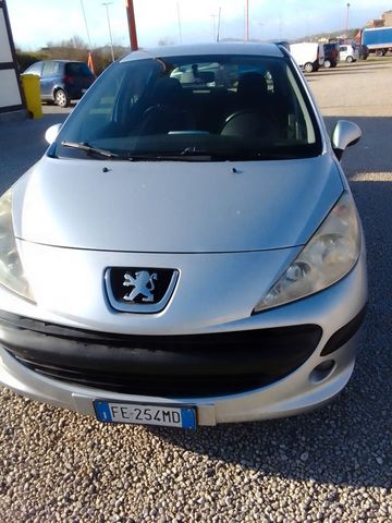 Peugeot 207 1.4 8V 75CV 5p. ONE Line