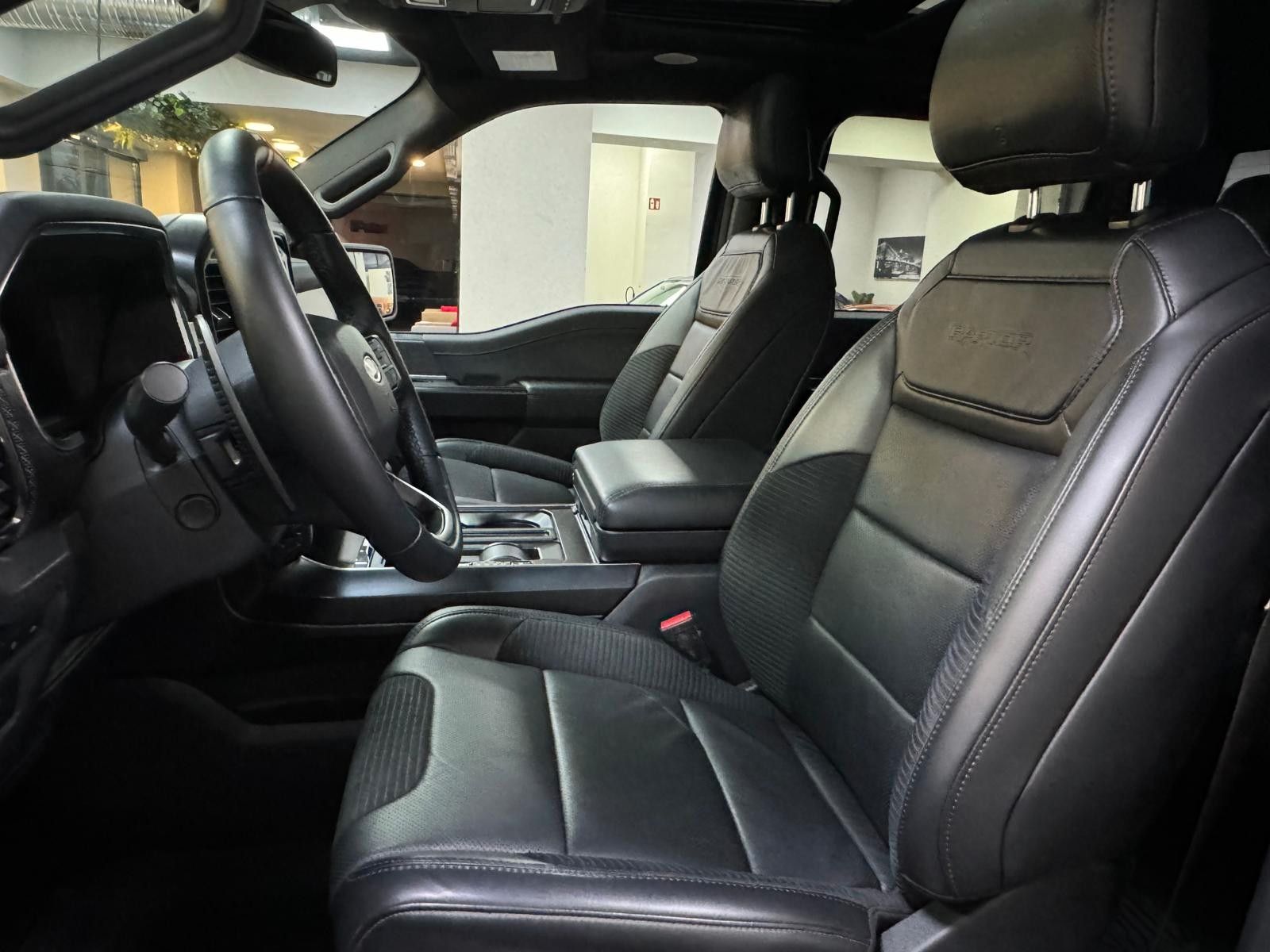 Fahrzeugabbildung Ford RAPTOR SVT SUPERCREW-ACC-NAVI-360-BEAD LOCK-1.HD