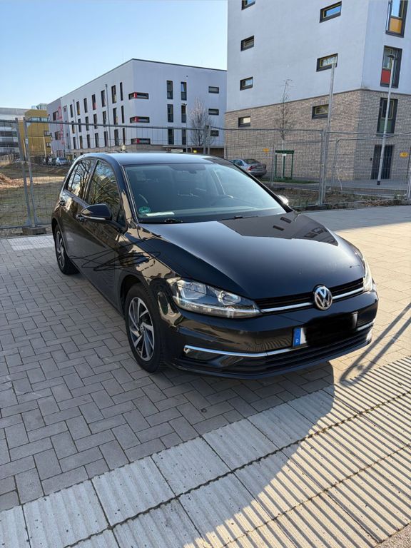 Image of Volkswagen Golf