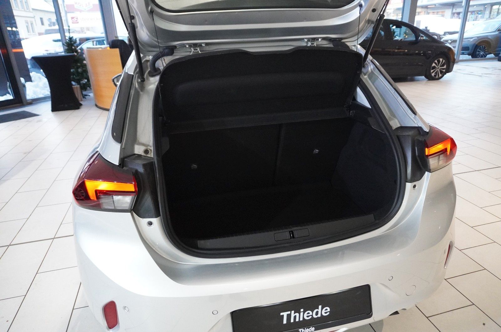 Fahrzeugabbildung Opel Corsa F 1.2 "FACELIFT" NAVI/LED/KAMERA/VIRT./SHZ