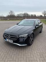 Mercedes-Benz E 220 d T Autom. -