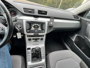 Bild 13 VW Passat Alltrack Variant Basis BMT