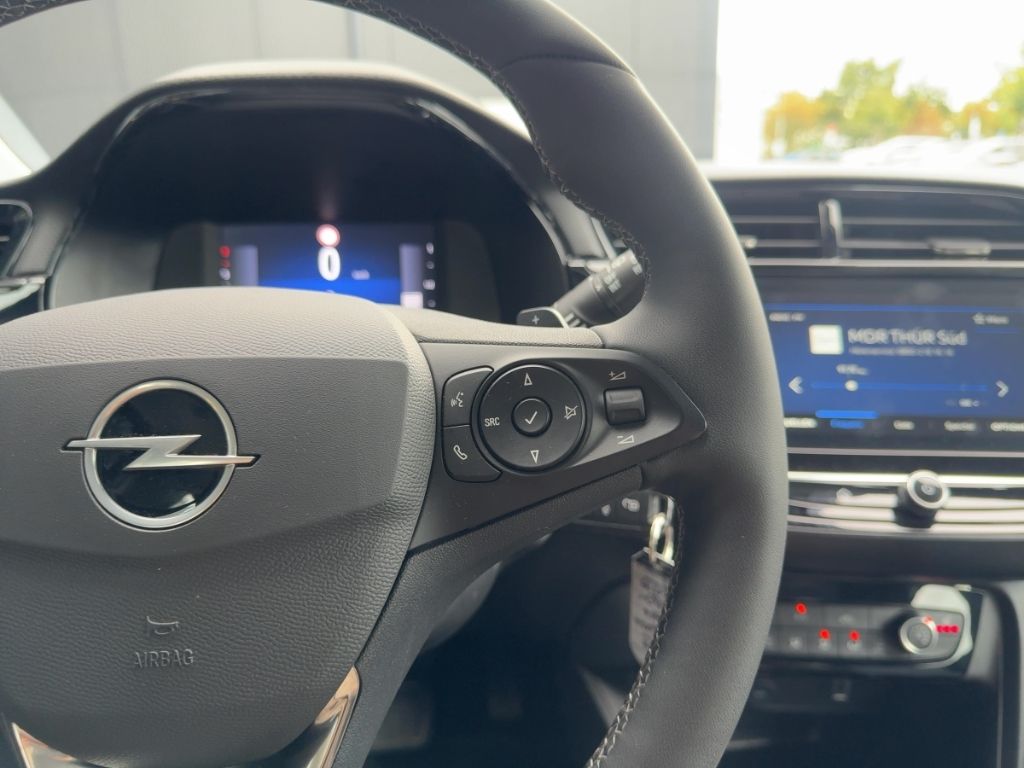 Fahrzeugabbildung Opel Corsa AUTOMATIK  RÜCKFAHRK.  SITZHEIZUNG  ALLWET