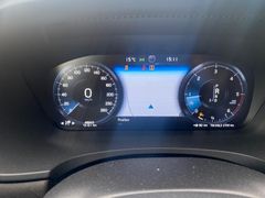 Fahrzeugabbildung Volvo V90 CC D5 AWD*IntelliSafe*Kyeless-Drive*LED*RFK