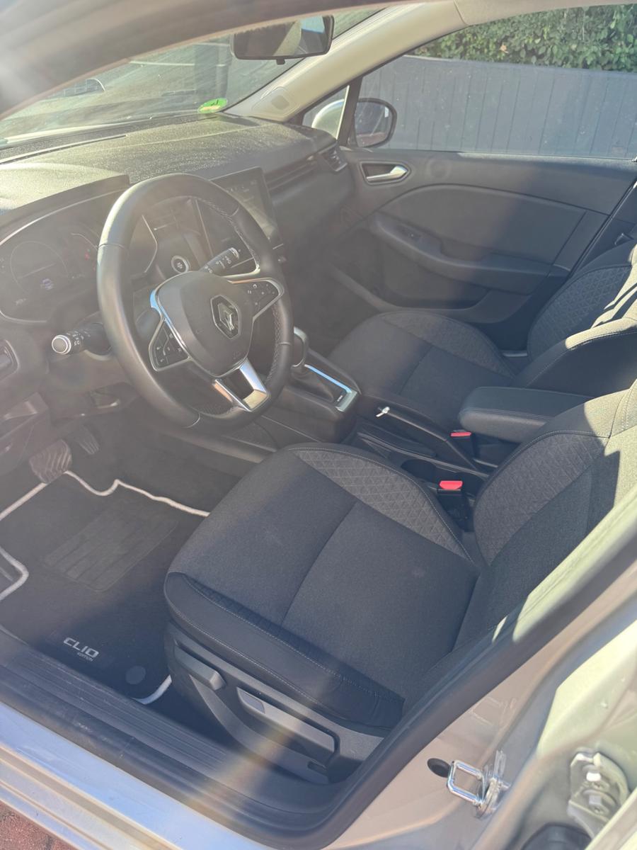 Renault Clio E-Tech Hybrid TÜV-Service Neu