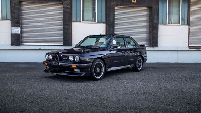 BMW M3 E30 Johnny Cecotto*Macaoblau*Sammler*65tkm*