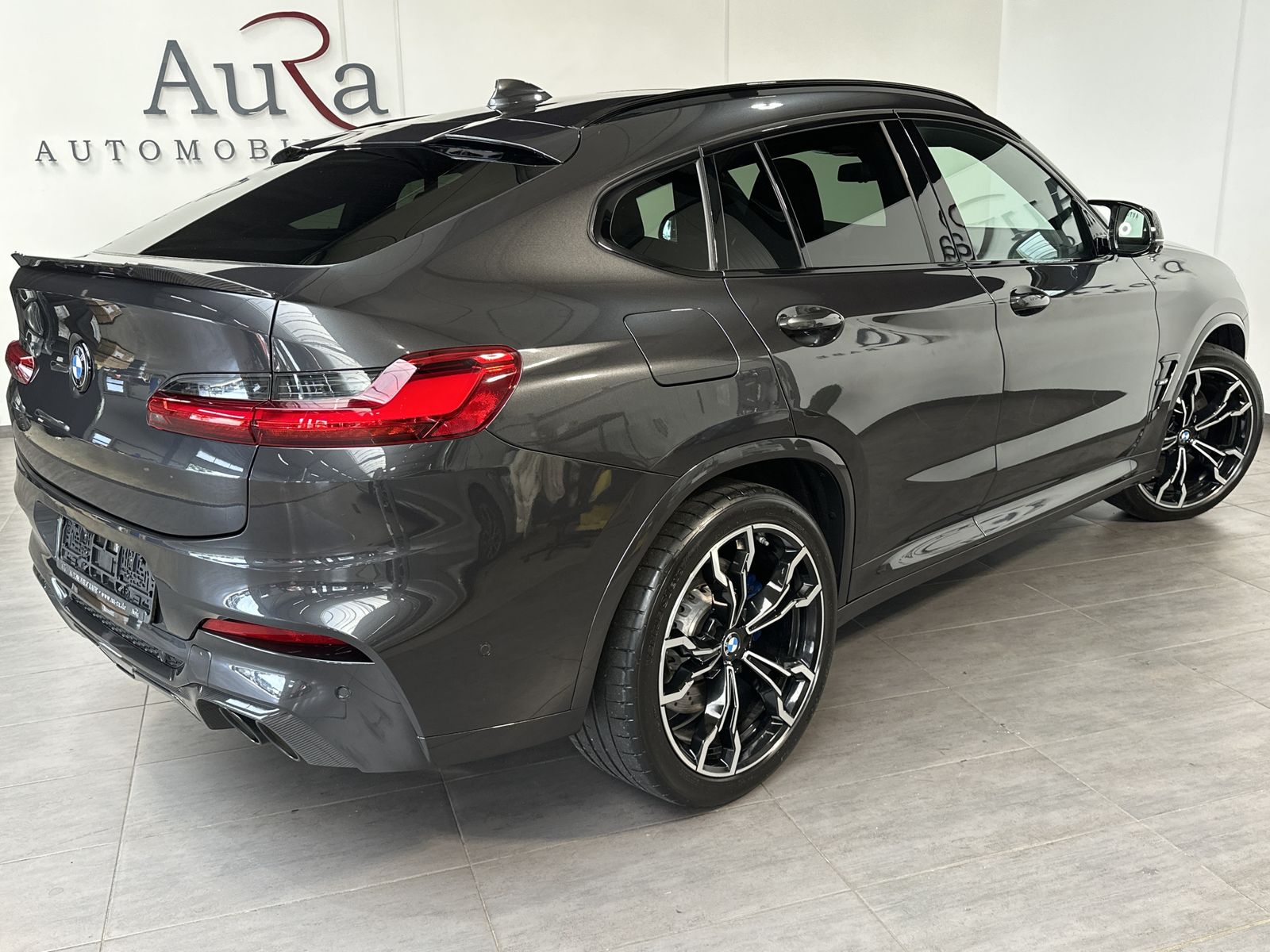 Fahrzeugabbildung BMW X4 M Competition NAV+LED+HEADUP+PANO+360°+21ZOLL