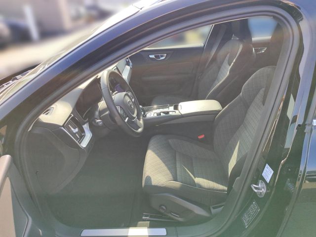 VOLVO V60 (Bild 15 von Array)