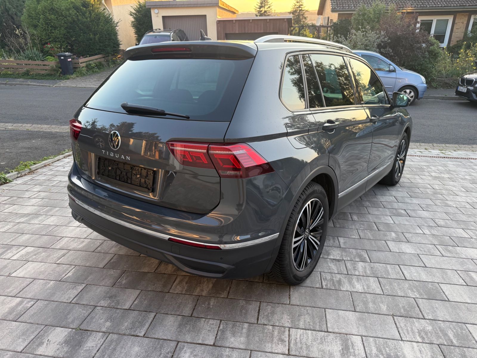 Volkswagen Tiguan 1.5 TSI OPF UNITED LED Navi AHK SHZ Virtu foto 3
