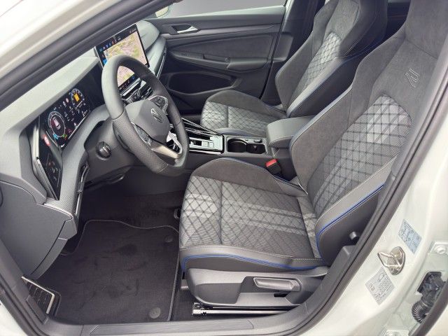 Golf R-Line 1.5 l eTSI DSG NAVI+WR+AREAVIEW+LED+
