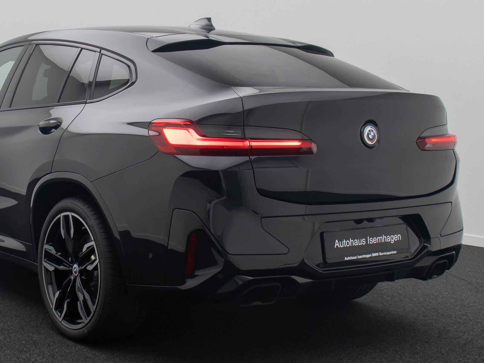 Fahrzeugabbildung BMW X4 M40d Laser 360&deg; ACC Memory Komfort DAB 21Zoll