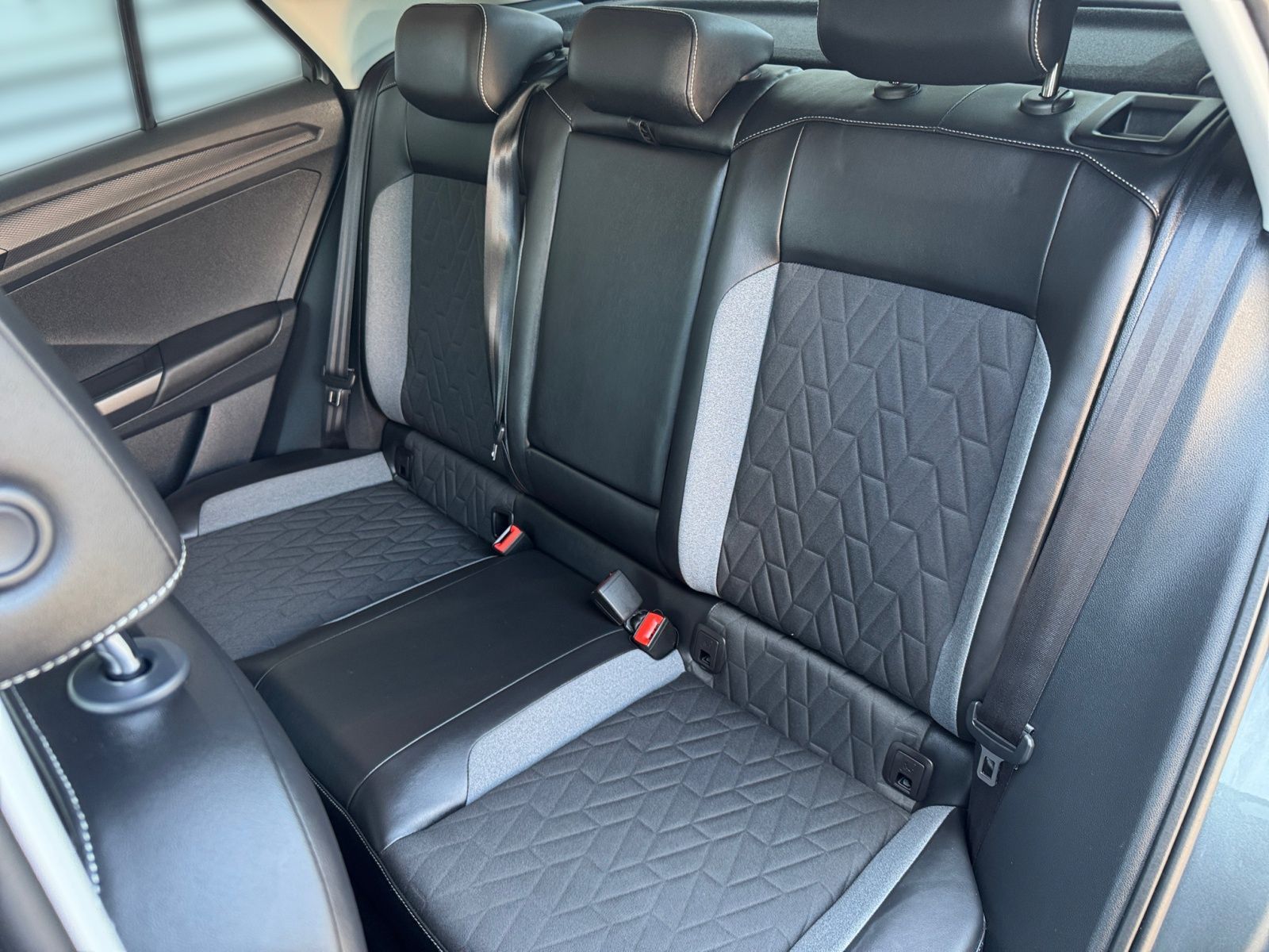 Volkswagen T-Roc - Bild 18