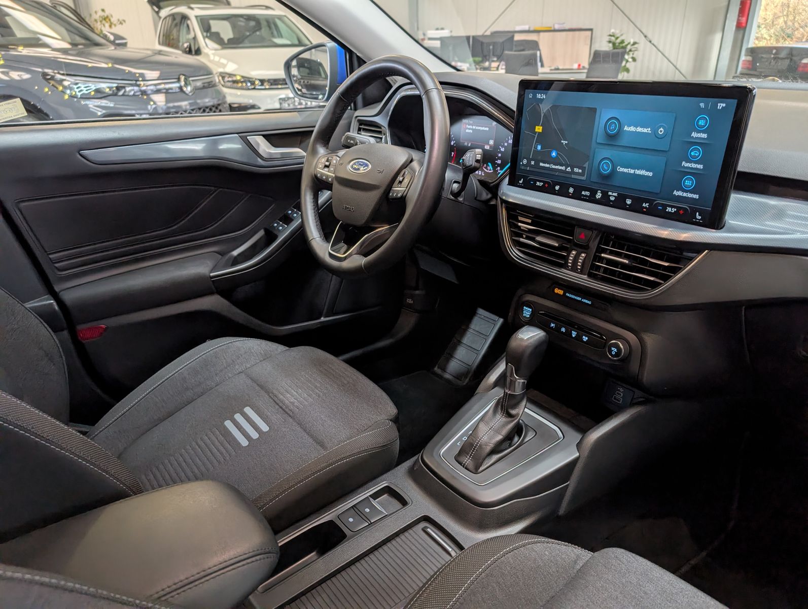 Fahrzeugabbildung Ford Focus 1.0 EcoBoost MHEV Active LED ACC Cam 17"