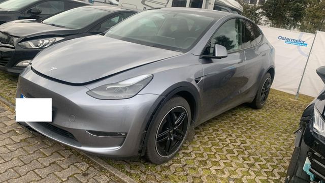 Tesla Model Y AWD Long Range Dual Motor