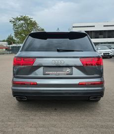 Audi Q7 - 6