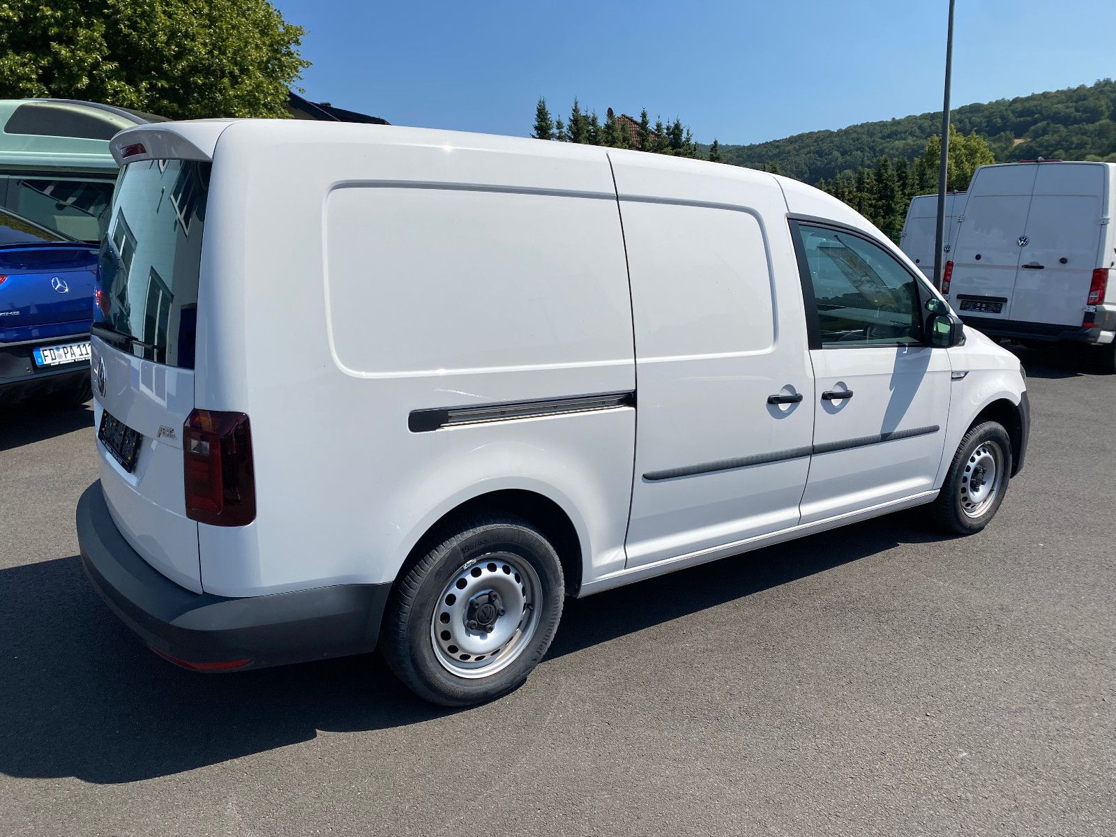 Fahrzeugabbildung Volkswagen Caddy Maxi ABTe Kasten Klima SHZ PDC Bi-Xenon