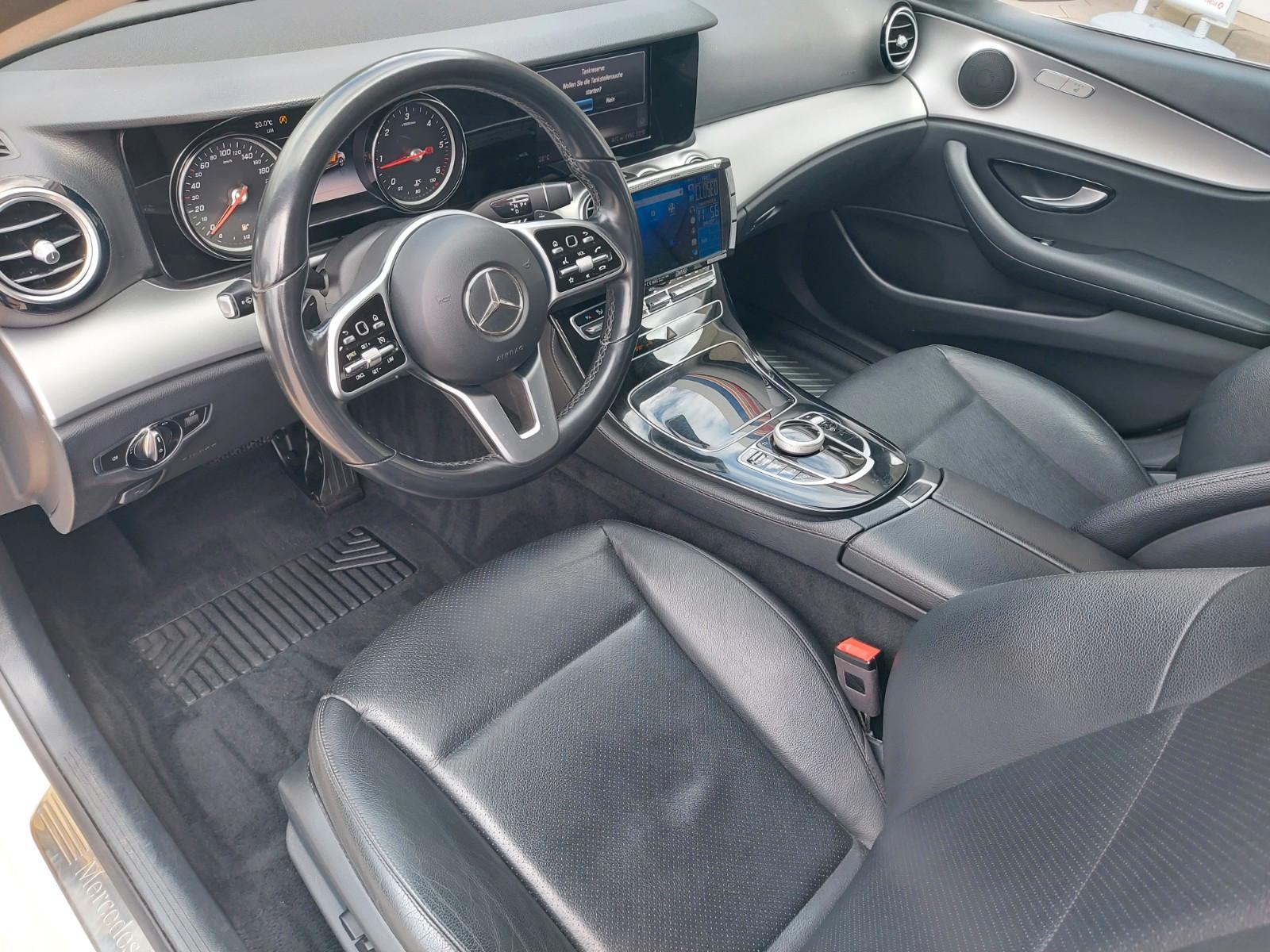 Mercedes-Benz E 220 E Limousine E 220 d Taxi Navi Kamera