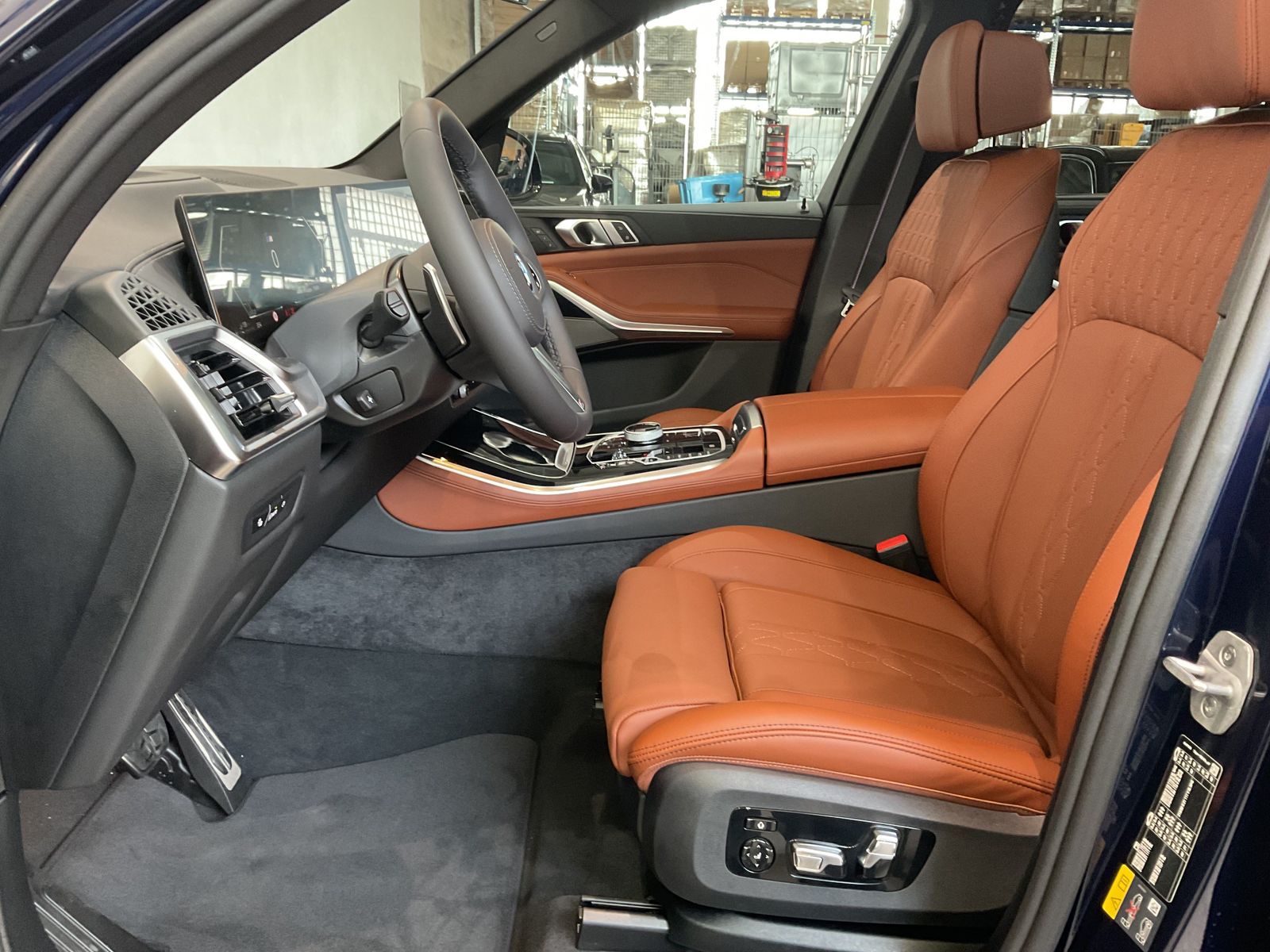 Fahrzeugabbildung BMW X5 xDrive50e M Sportpaket Pro Komfortpaket Plus