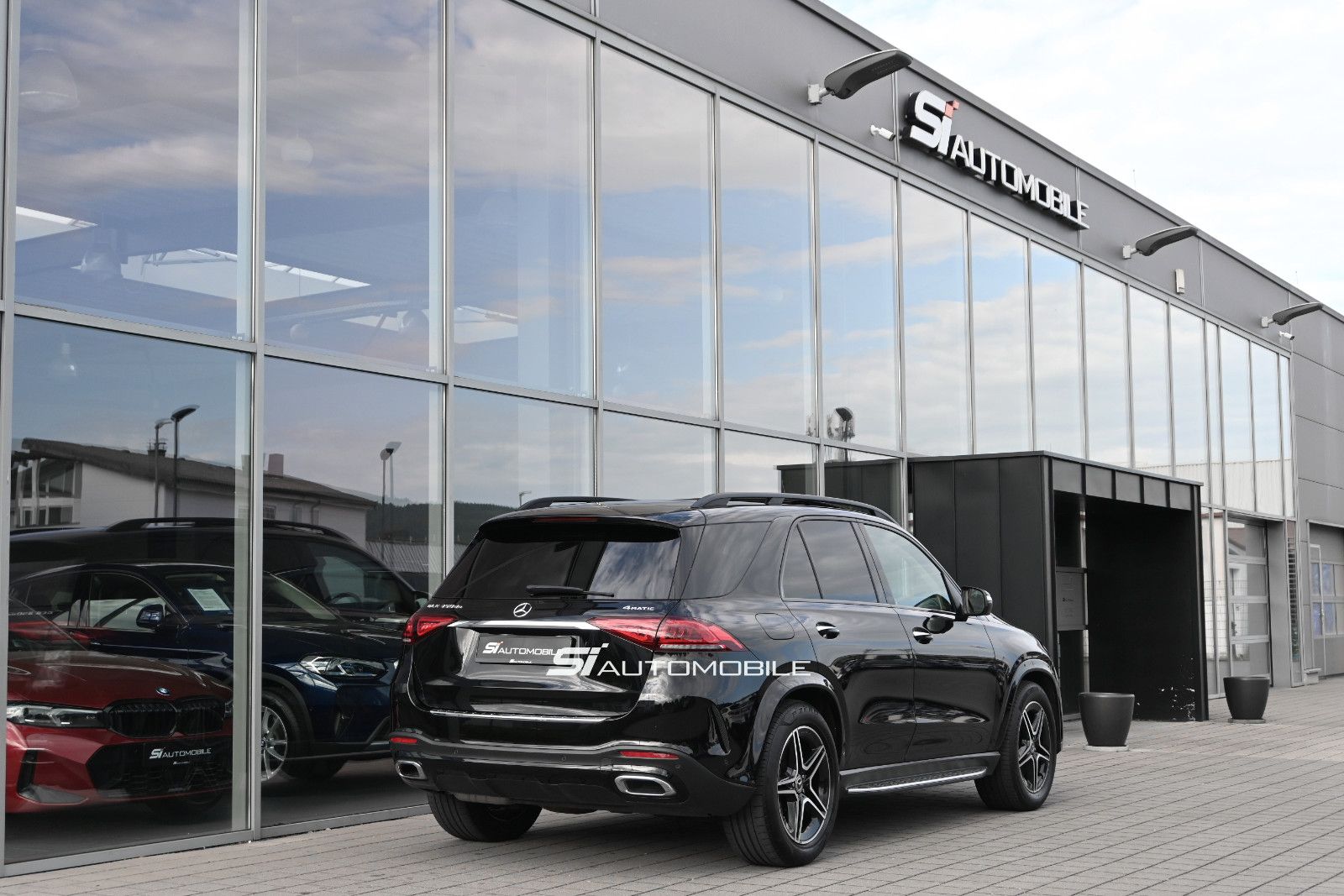 Fahrzeugabbildung Mercedes-Benz GLE 350 de 4MAT. AMG LINE °NIGHT°UVP 110.015€°