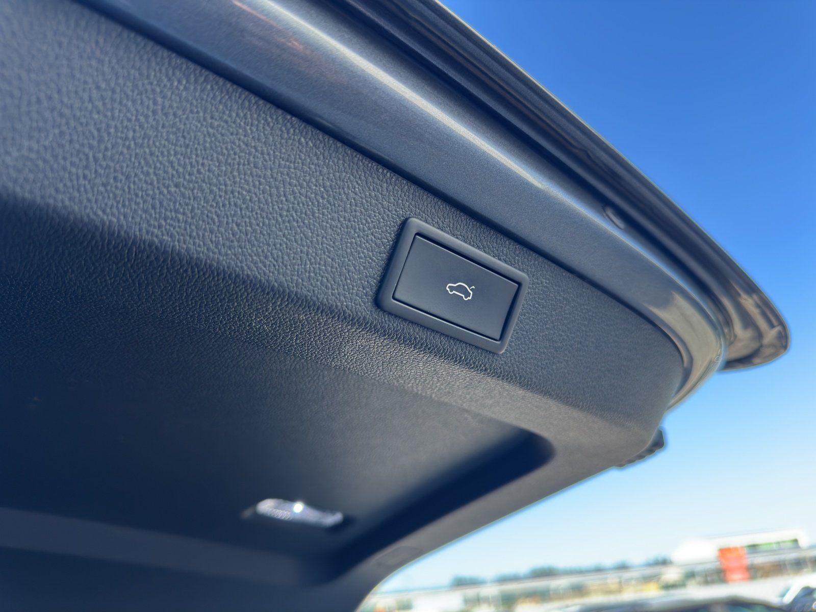 Fahrzeugabbildung SKODA Superb Combi 1.5 TSI DSG Style/AHK/KAMERA/ACC/