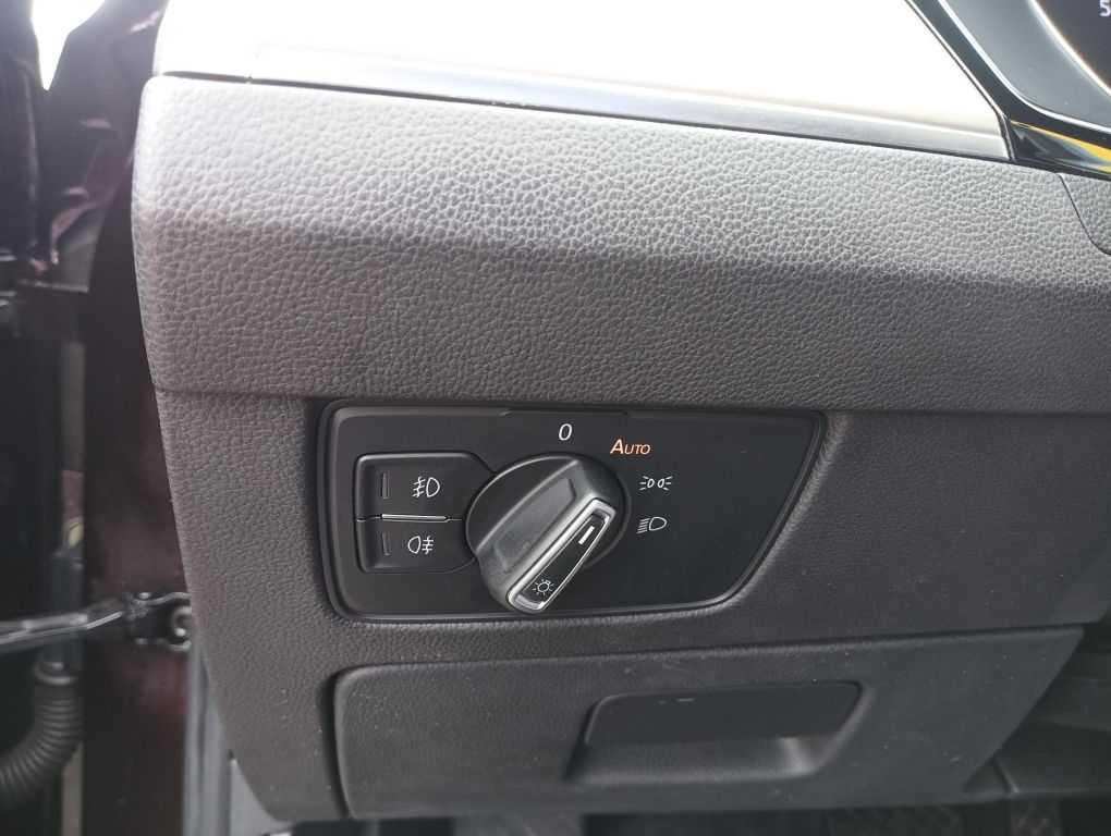 Fahrzeugabbildung Volkswagen Passat Variant Highline 1.8 TSI DSG+Standh+AHK+
