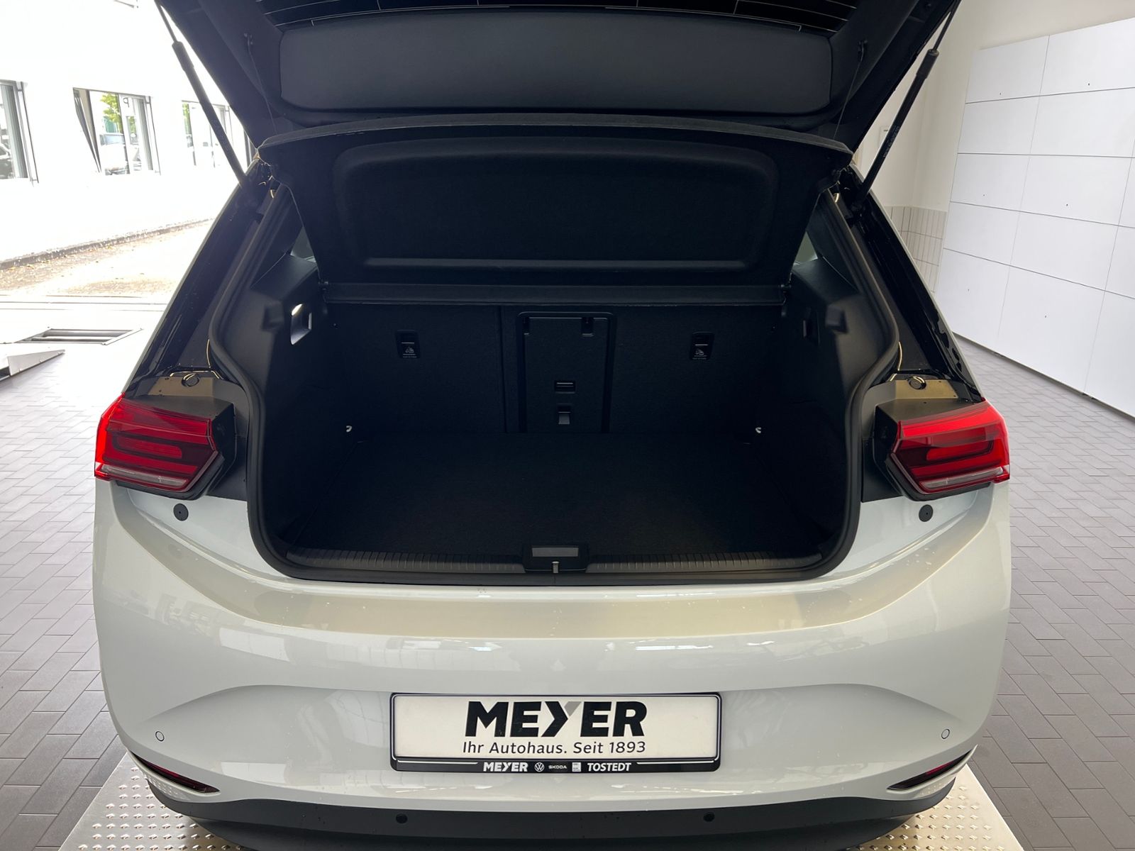 Fahrzeugabbildung Volkswagen ID.3 Pure 52 kWh *Sofort verfügbar, LED, Navi, A