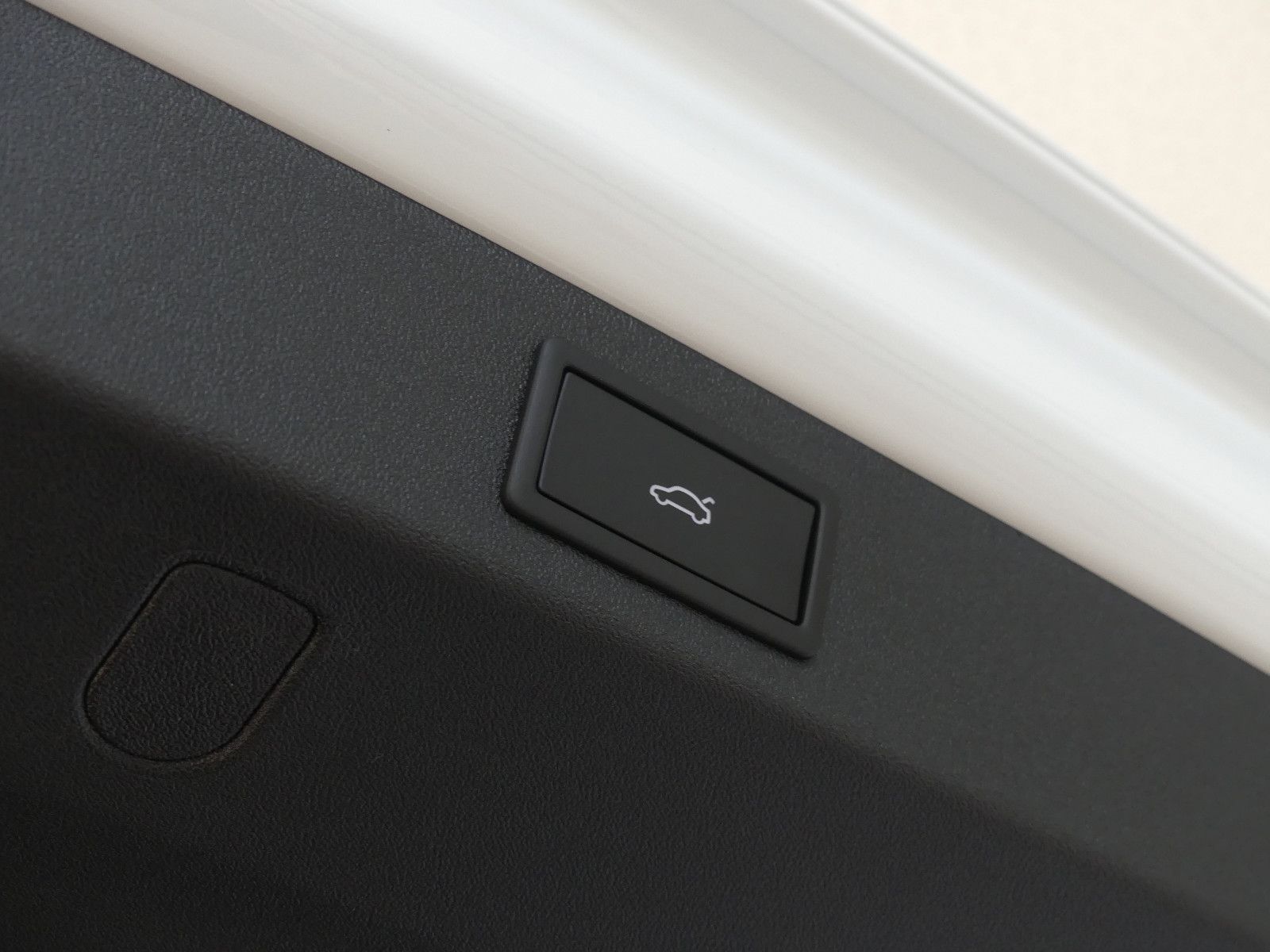 Fahrzeugabbildung SKODA Kodiaq 2.0 TDI DSG 4x4 Sportline *AHK*FSH*NAV*