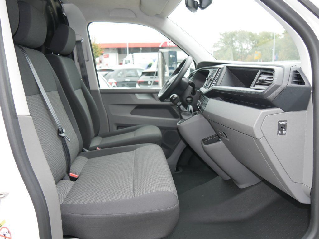 Volkswagen T6.1 Kasten 2.0 TDI L1H1 AHK CAM PDC SHZ v imagem 3