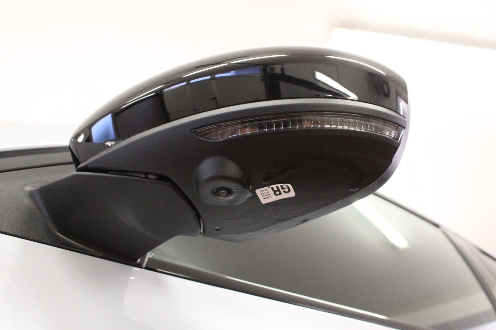 Fahrzeugabbildung Renault Arkana E-TECH Full Hybrid 145 Esprit Alpine