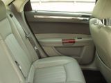 Chrysler 300C 3.5 V6 Autom. - - Chrysler 300C: V6